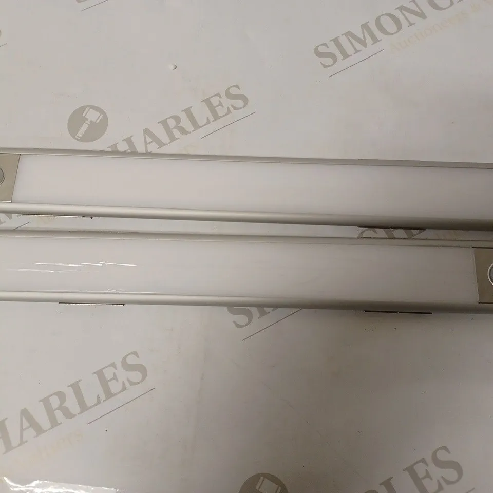 SFIXX SET OF 2 USB RECHARGEABLE MOTION SENSOR LIGHTS