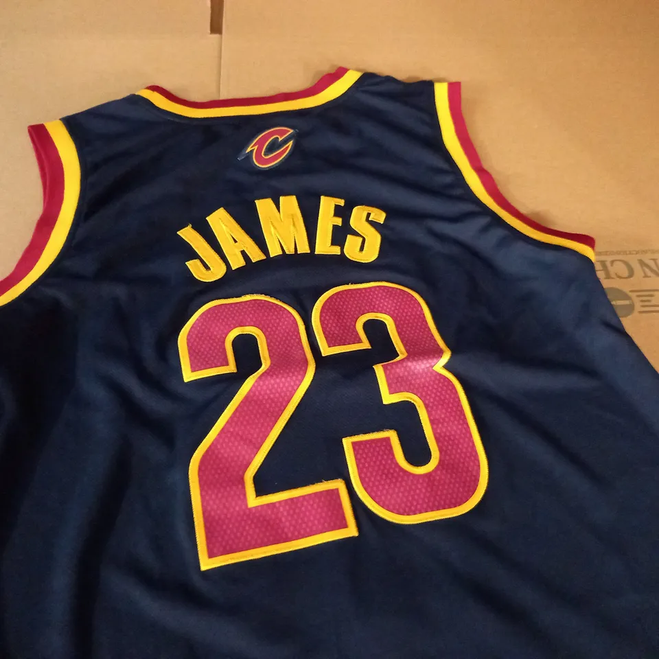 NBA CAVS BASKETBALL JERSEY - M