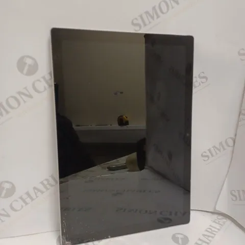 MICROSOFT SURFACE PRO 1796 TABLET LAPTOP