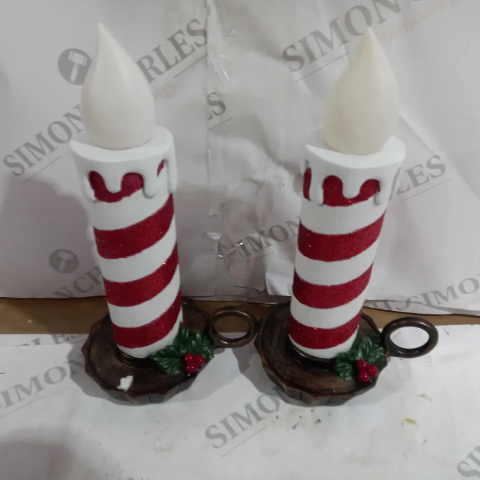 MR CHRISTMAS SET OF 2 RESIN CHAMBER CANDLE STICKS RED/WHITE