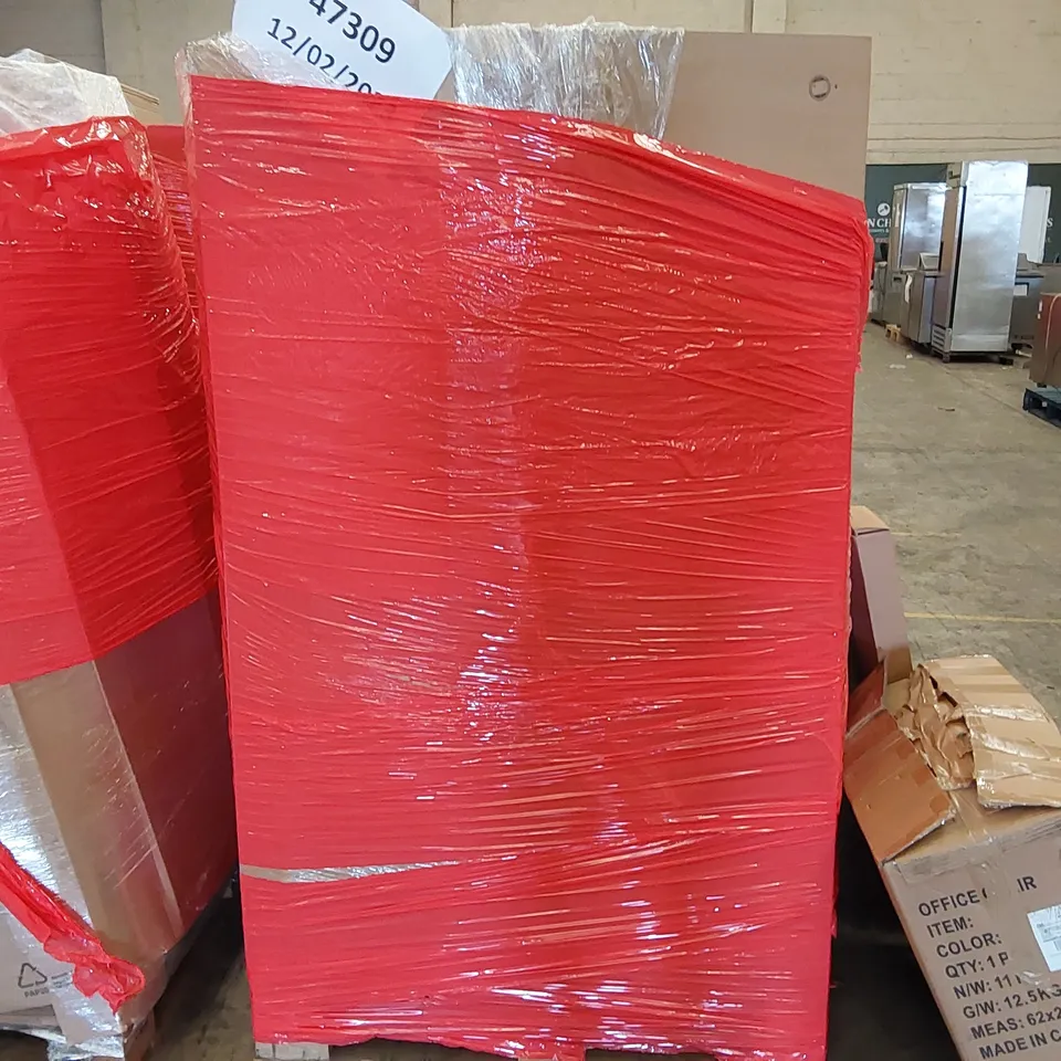 PALLET OF ASSORTED ITEMS INCLUDING: OFFICE CHAIR, LED MIRROR, ARTIFICIAL BIRCH TREE, METAL STAR FRAME LIGHTS, TOILET SEAT 