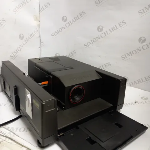 BRAUN NOVAMAT 515 AF AUTOMATIC SLIDE PROJECTOR