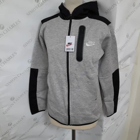 NIKE KIDS TRACKSUIT IN GREY AND BLACK SIZE 13-14YRS