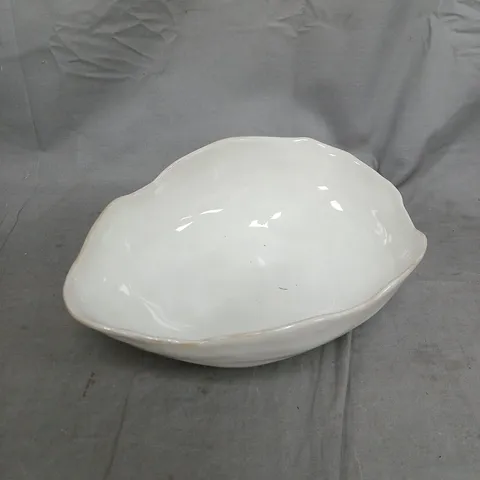 ROSE BROWN INTERIORS WHITE CERAMIC BOWL WITH SHELL EDGE