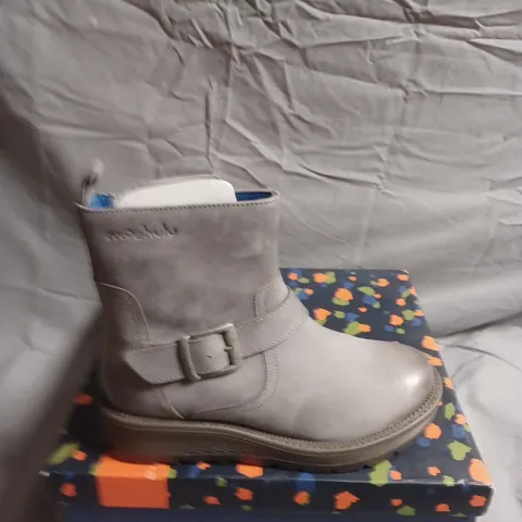 BOXED PAIR OF Moshlu Grey Ankle Boots with Buckle Strap - UK SIZE 4 