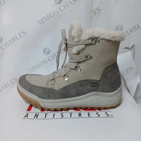 BOXED RIEKER ANTISTRESS WARM HIKING BOOTS, CREAM - SIZE 5