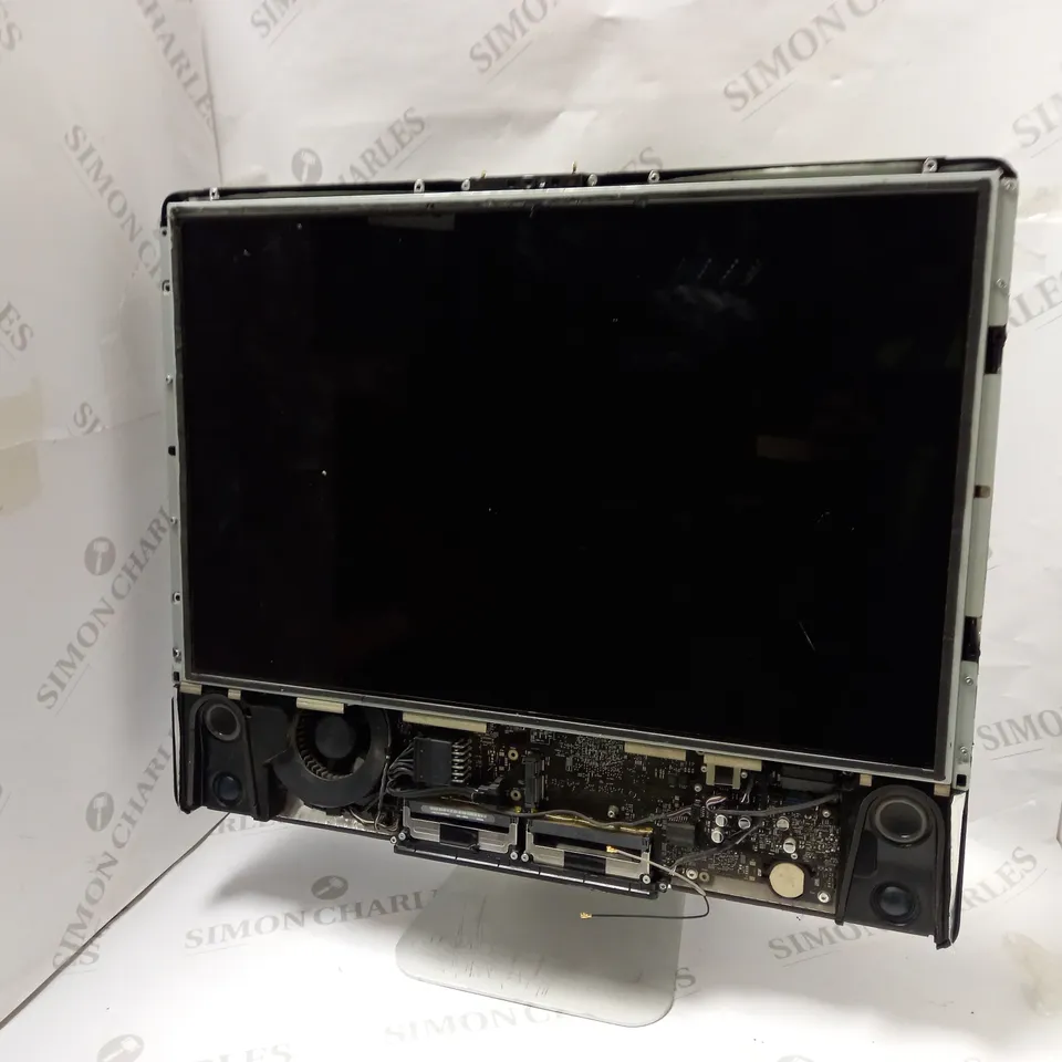 APPLE IMAC (A1224) ALL IN ONE DESKTOP