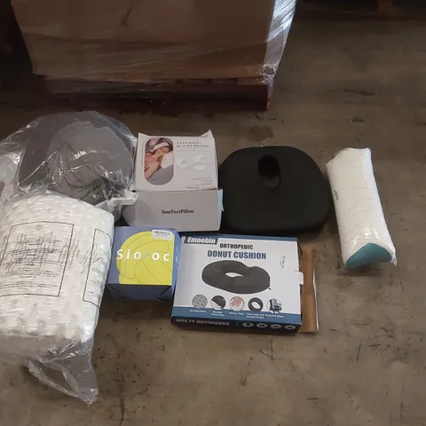 PALLET TO CONTAIN A LARGE ASSORTMENT OF PILLOWS, CUSHIONS AND RELATED PRODUCTS
