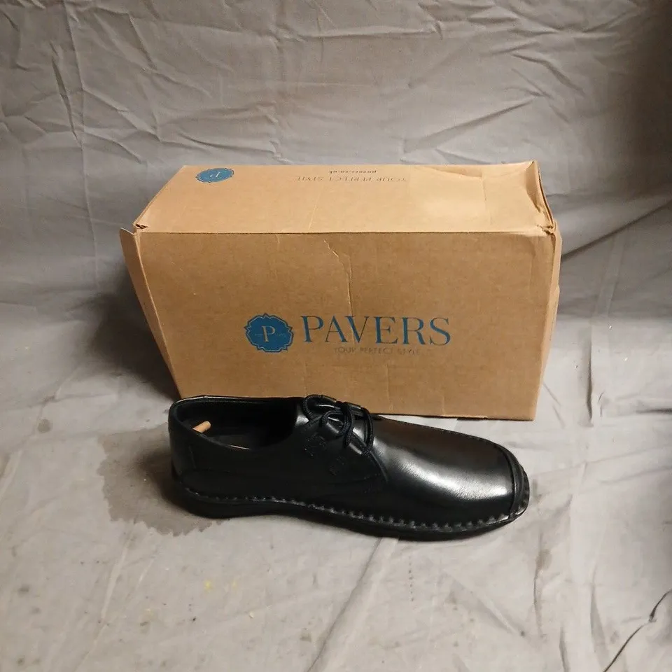 PAVERS MEN'S BLACK LEATHER SHOES - SIZE EUR 43