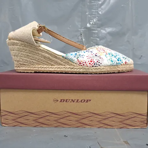 BOXED PAIR OF DUNLOP WEDGE SHOES IN WHITE/MULTI SIZE UK 7