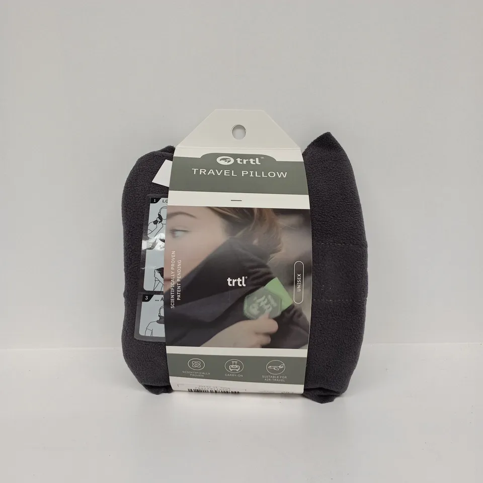 TRTL TRAVEL PILLOW WITH BAG