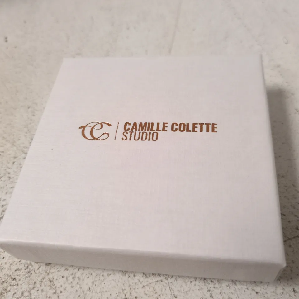 PEARL BEAD NECKLACE IN WHITE JEWELLERY BOX - CAMILLE COLETTE STUDIO