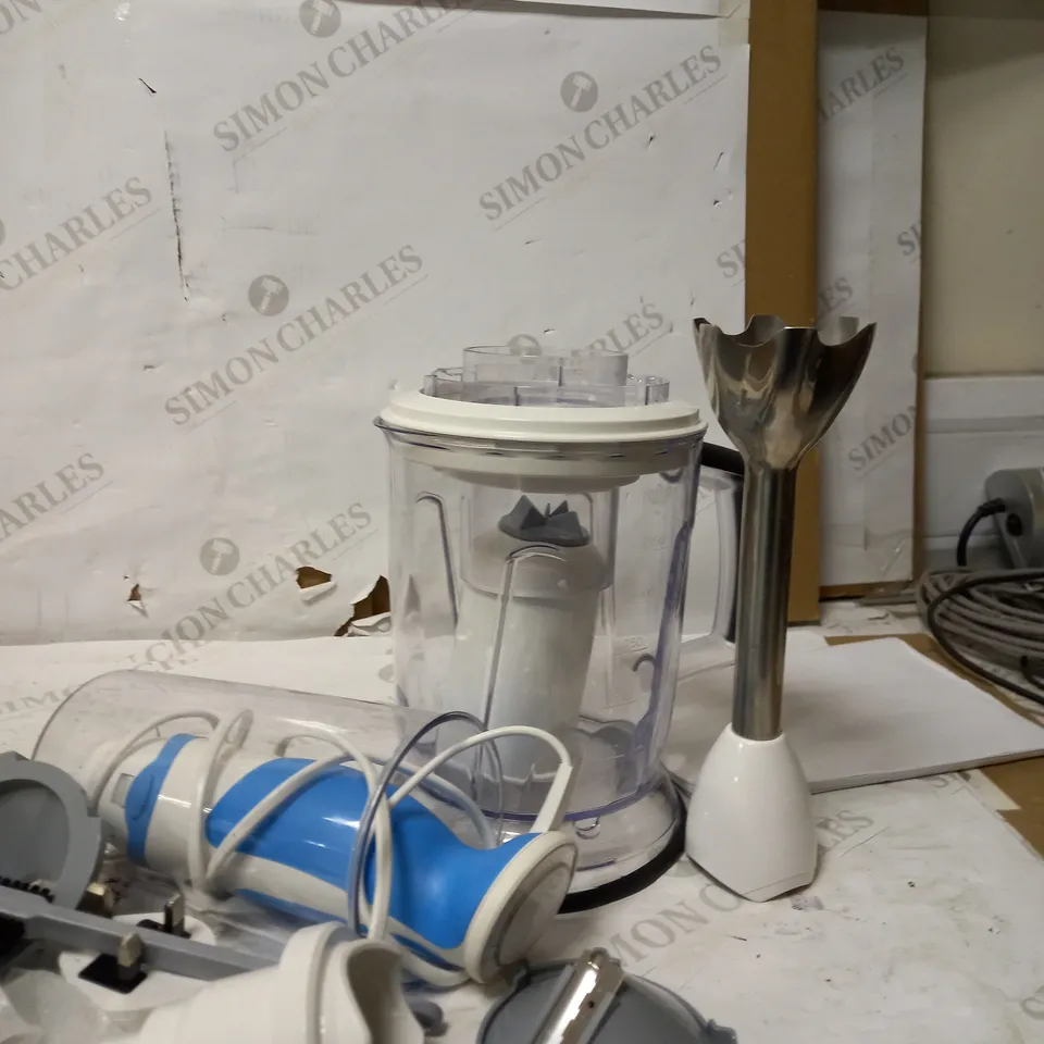 BRAUN HAND BLENDER 