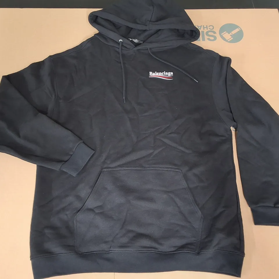 BALENCIAGA WARDROBE UNISEX HOODIE IN BLACK - M