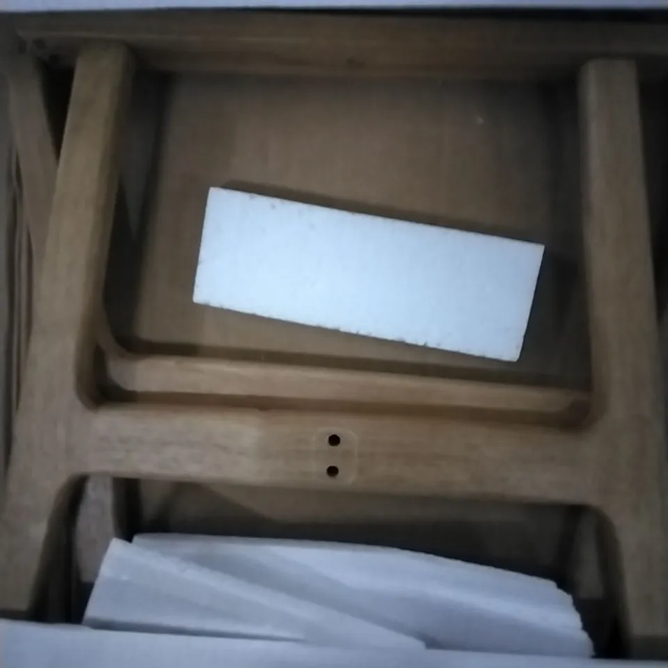BOXED WOODEN DINING CHAIR QUANTITY: 1