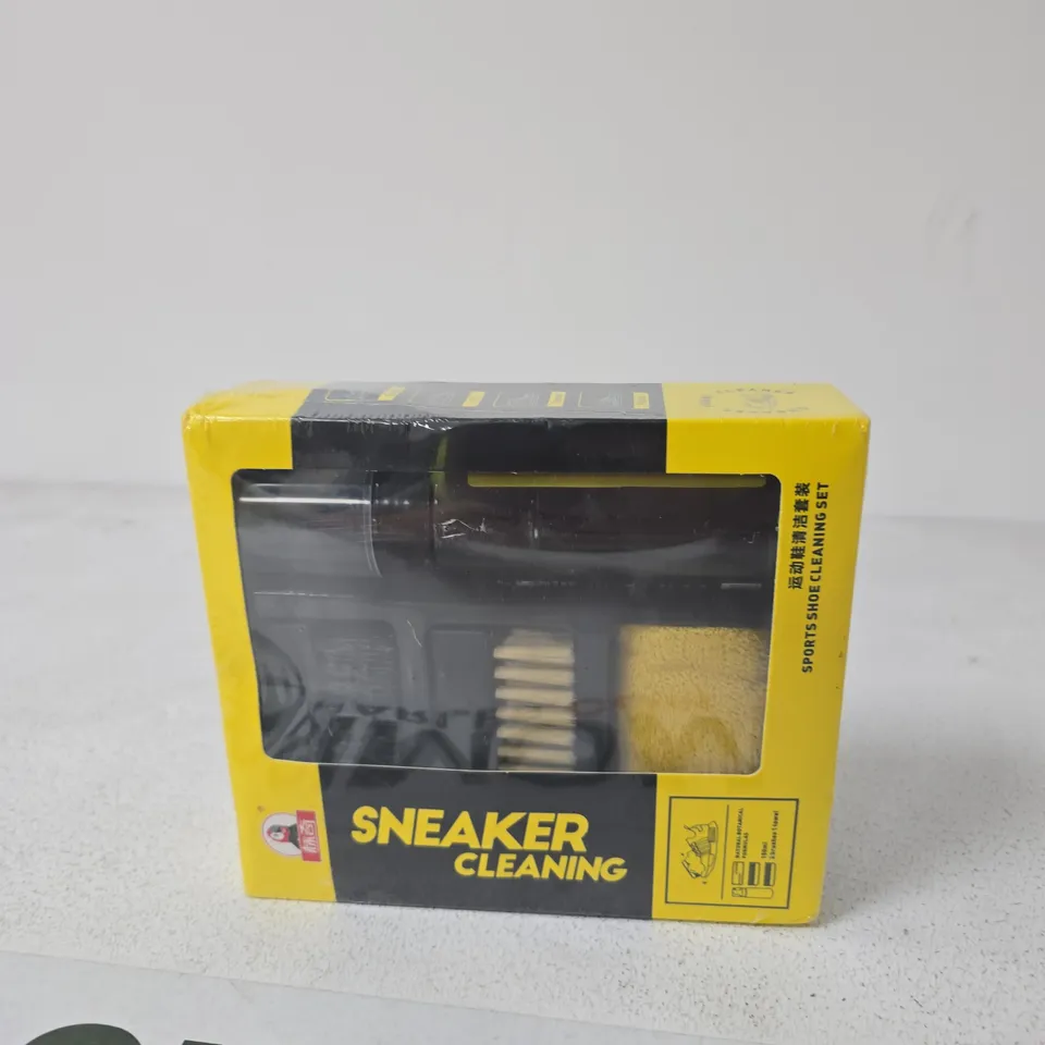 SNEAKER CLEANING KIT – SHOE CLEANING SET