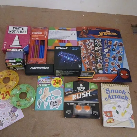 LARGE QUANTITY OF ASSORTED TOYS AND ACCESSORIES TO INCLUDE; SNACK ATTACK, THATS NOT A HAT, SPIDERMAN STICKERS, KONTROL FREAK RUSH AND ETPLANET HOVER UFO