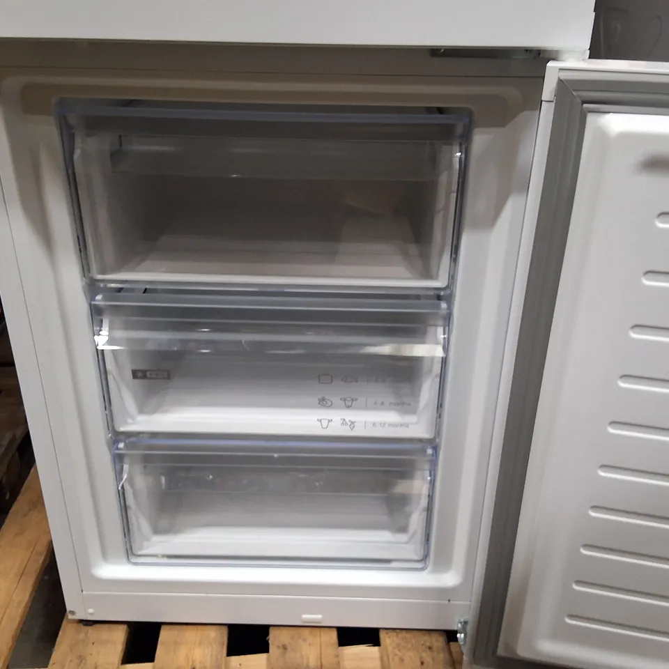 BOSCH KGN392WDFG SERIES 4 FREE-STANDING FRIDGE-FREEZER WITH FREEZER AT BOTTOM 203 X 60 CM WHITE, TOTAL NO FROST
