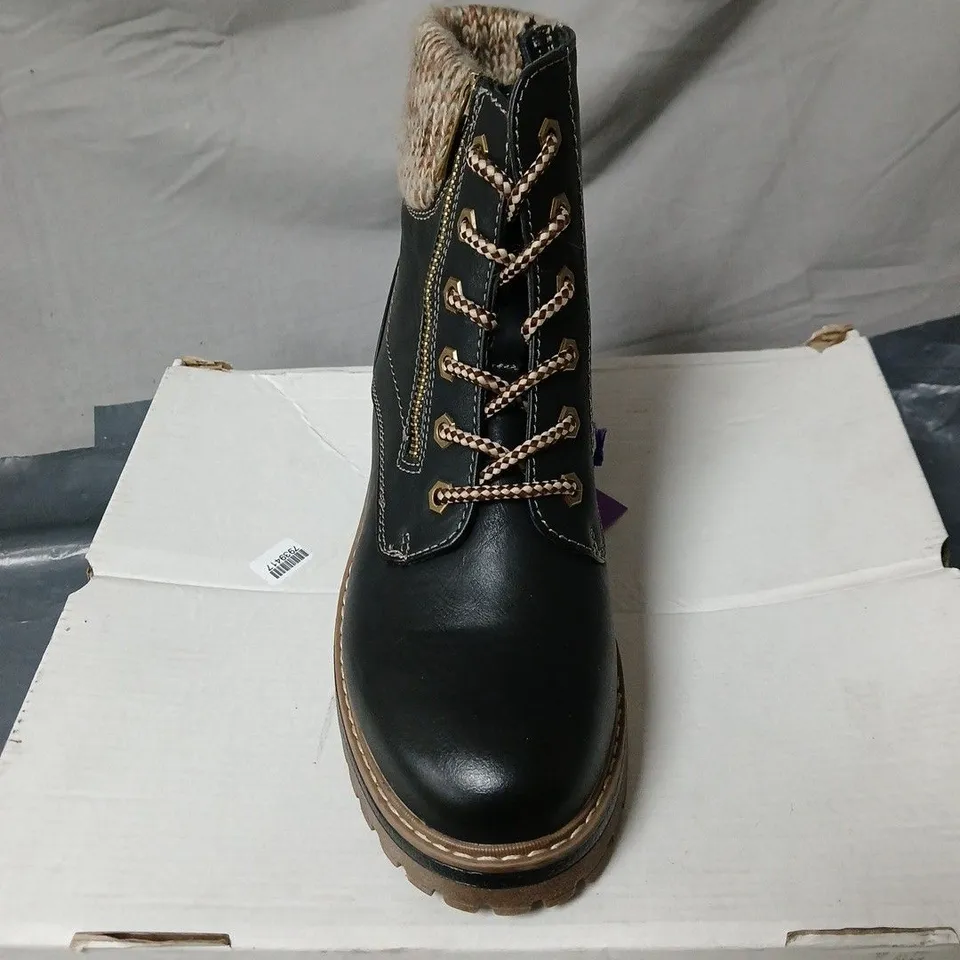 LOTUS BLACK LEATHER ANKLE BOOT WITH KNIT COLLAR, LACE-UP AND SIDE ZIP SIZE 7 BOXED