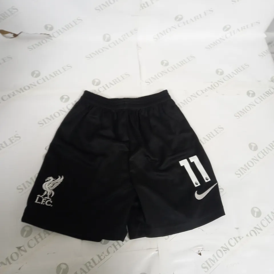 LIVERPOOL FC AWAY SHIRT AND SHORTS WITH M.SALAH 11 SIZE 22