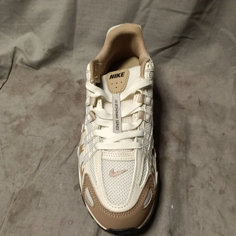 NIKE P-6000 TRAINERS – WHITE & SAND SIZE 7