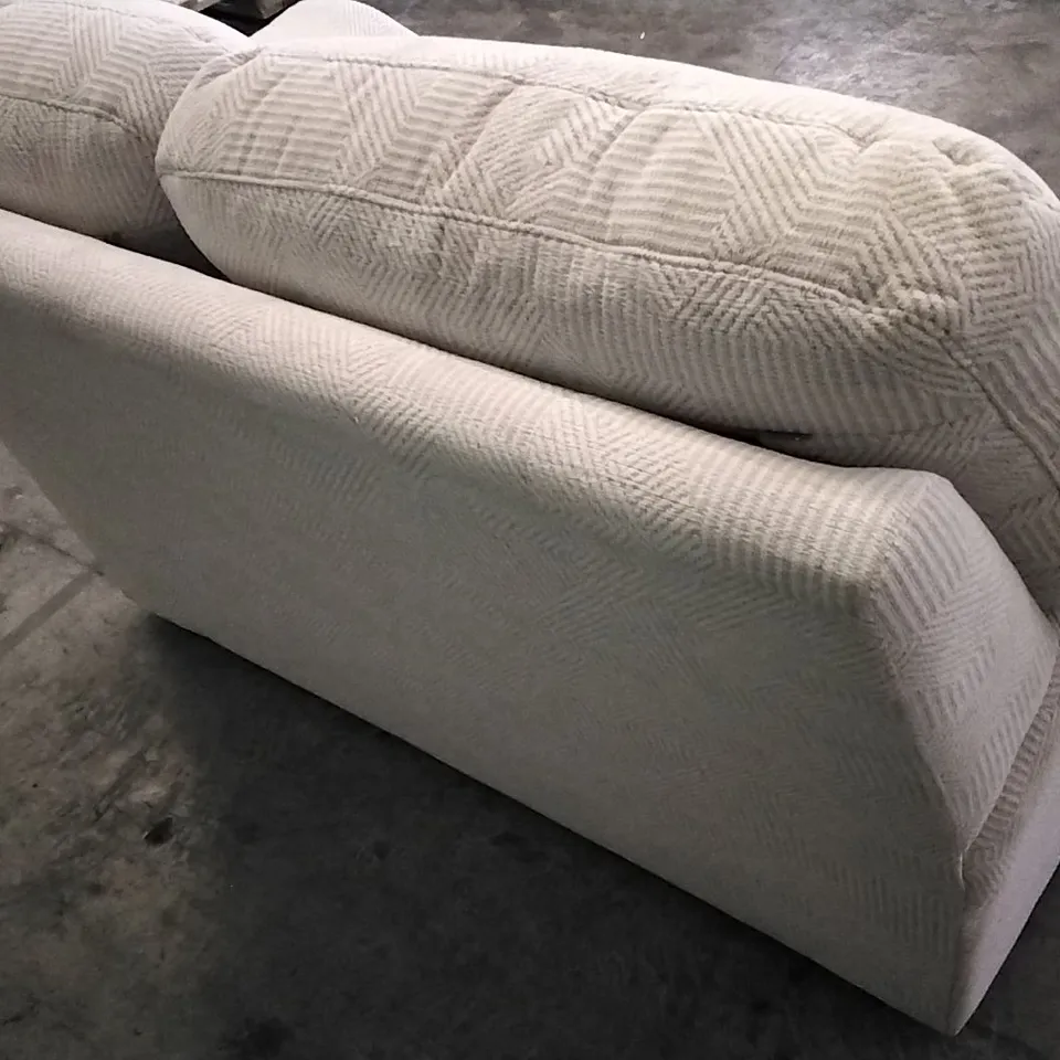 QUALITY BRITISH DESIGNED & MANUFACTURED G PLAN SEATTLE 2 SEATER SCALE CREAM FABRIC SOFA