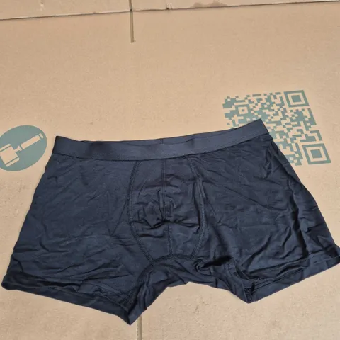 TRUE CLASSIC BOXER TRUNK – MEDIUM (M)