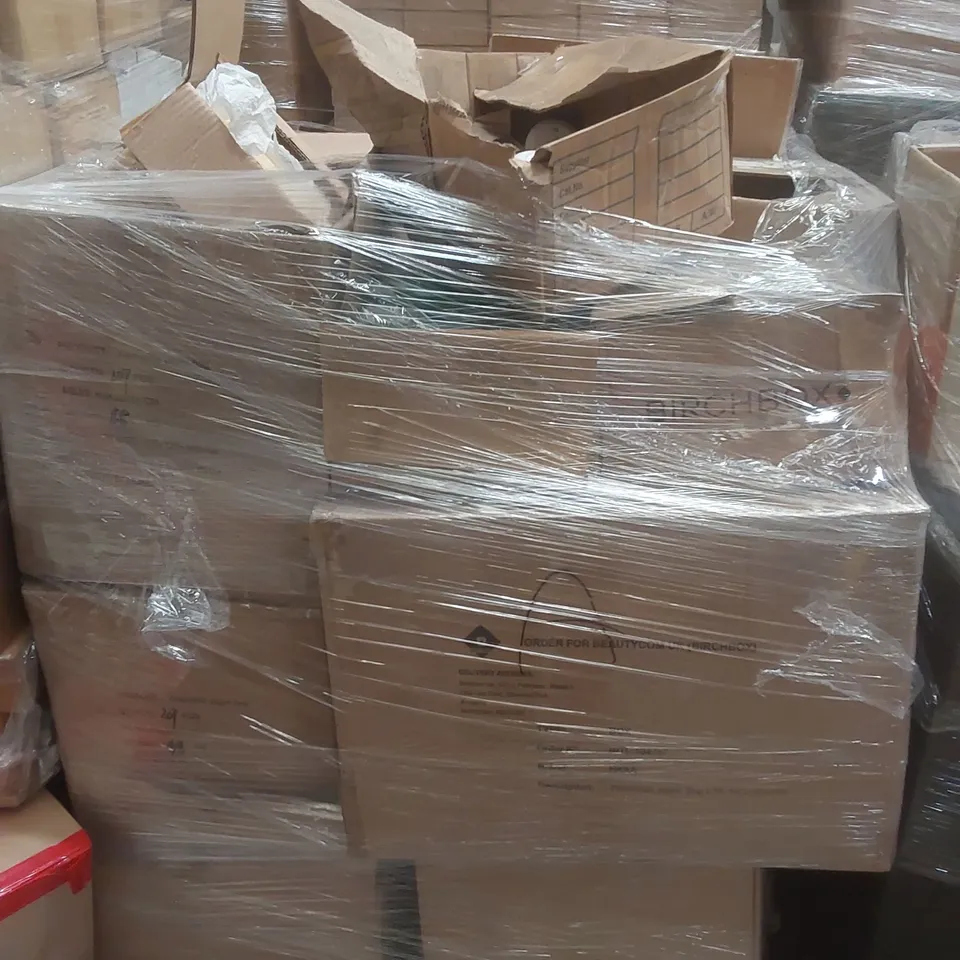 PALLET CONTAINING A VERY LARGE QUANTITY OF ASSORTED BEAUTY RELATED PRODUCTS INCLUDING: MOONLIGHTER CUSHION, MORNING STREET SHAMPOO, WASHABLE PAPER BAGS ECT