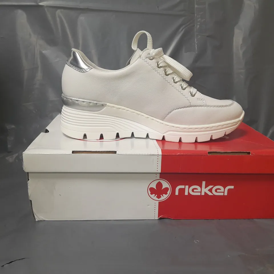 RIEKER WEDGE PLATFORM TRAINERS WHITE SIZE 7.5