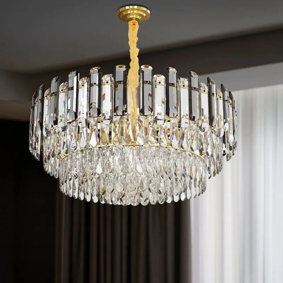 BOXED BOODY 10-LIGHT CRYSTAL CHANDELIER (1 BOX)
