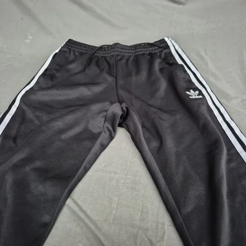 ADIDAS BLACK TRACKSUIT PANTS - UK MEDIUM