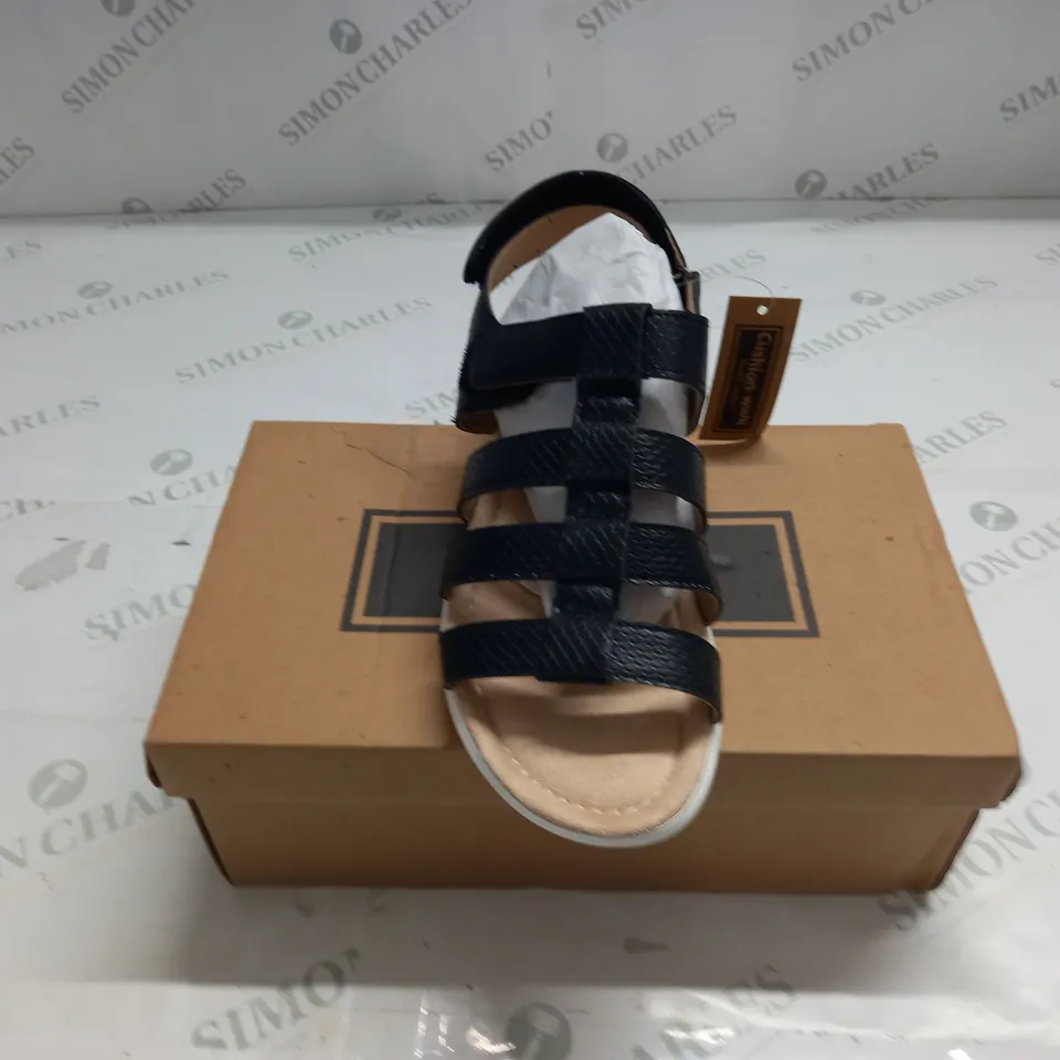BOXED CUSHION WALK PLATFORM SANDALS IN BLACK - SIZE 8