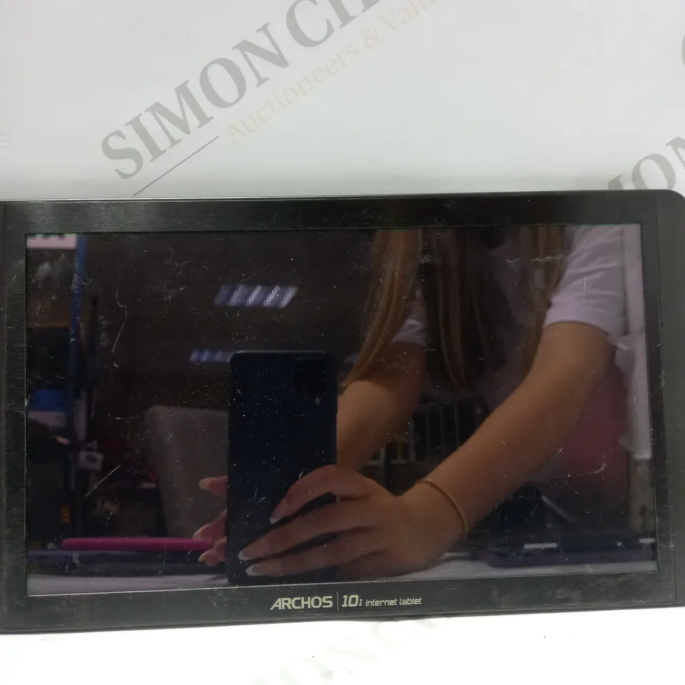 ARCHOS 10 INTERNET TABLET
