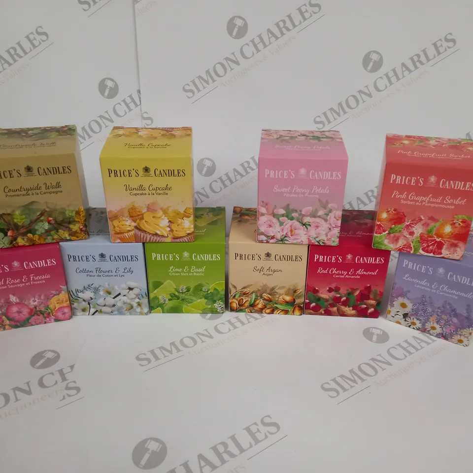 LOT OF 10 SCENTED GIFT CANDLES 