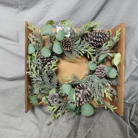 45 CM PRE-LIT PINECONES CHRISTMAS WREATH