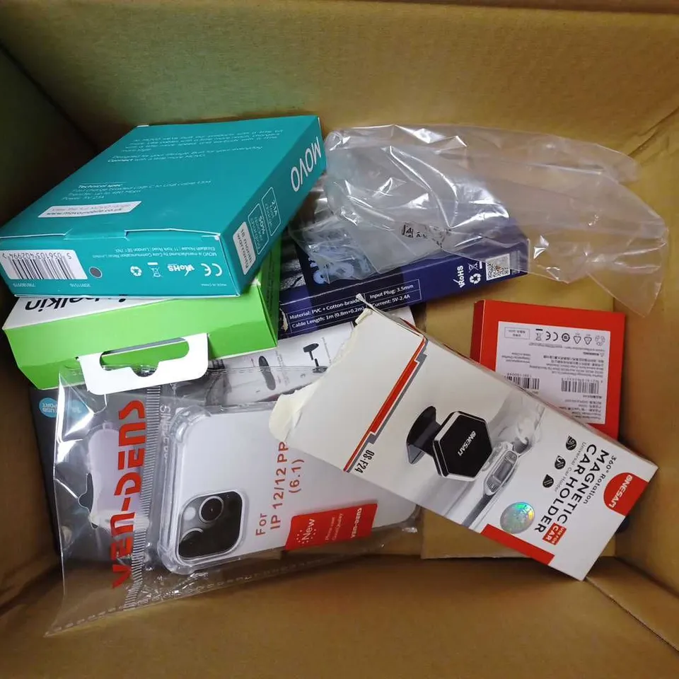 BOX OF APPROX 15 ITEMS TO INCLUDE 25W PD ADAPTER, GRIFFIN RESERVE WIRELESS CHARGING POWER BANK, XO-C25 LIGHT MAGNETIC CAR HOLDER