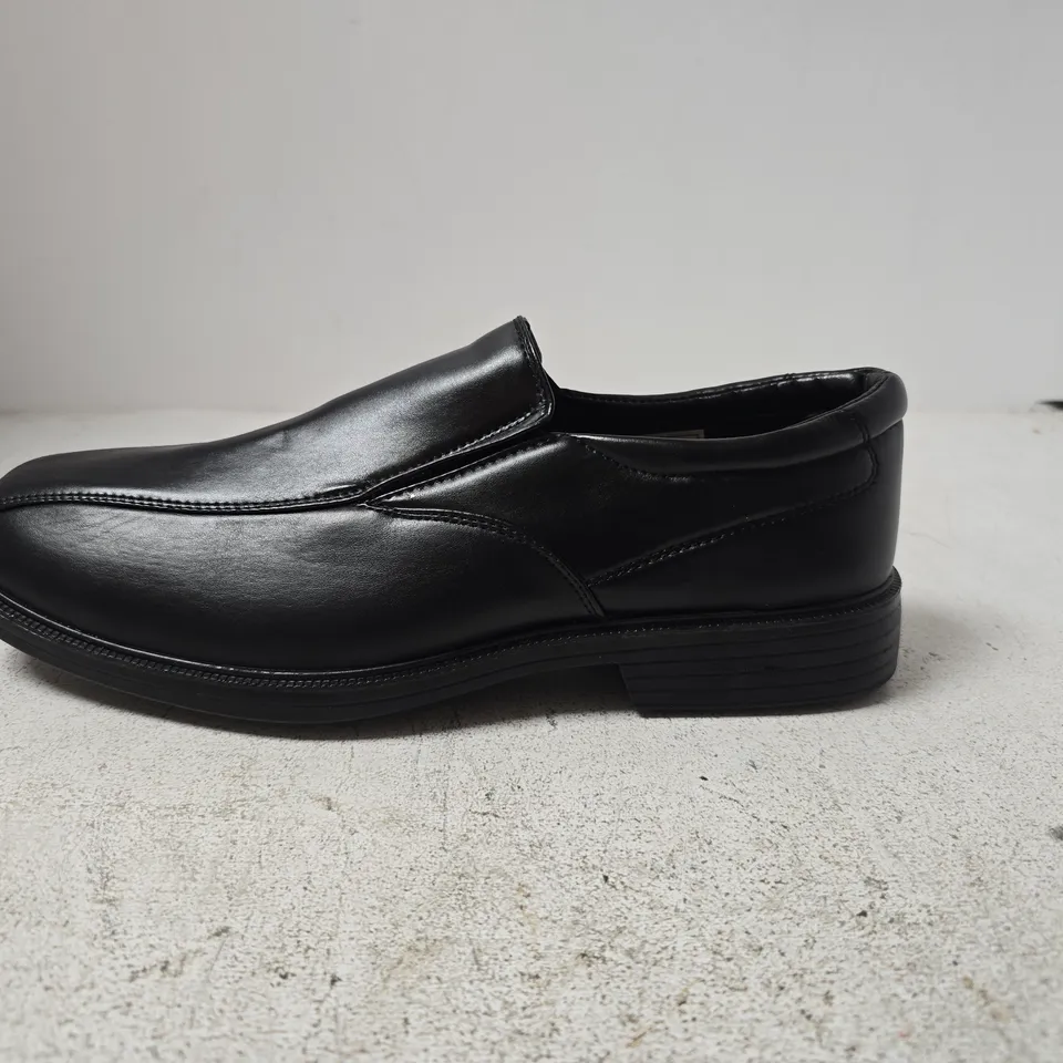 HOBBS MEN'S BLACK LEATHER SLIP-ON SHOES, UK 6