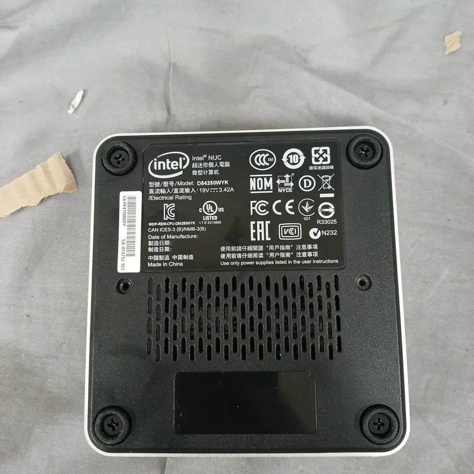 10 X INTEL NUC D54250WYK MINI PC – I5-4250U, 4GB RAM, 120GB STORAGE