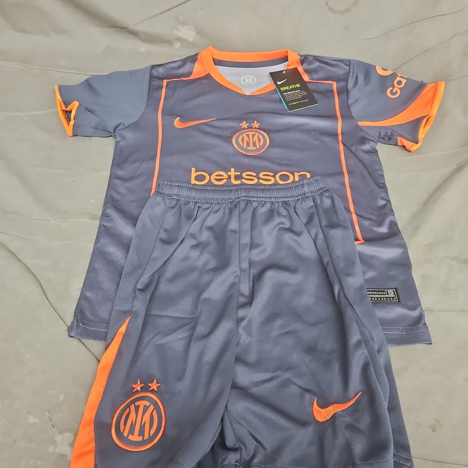 INTER MILAN-INSPIRED YOUTH FOOTBALL JERSEY – KIDS - SIZE 22