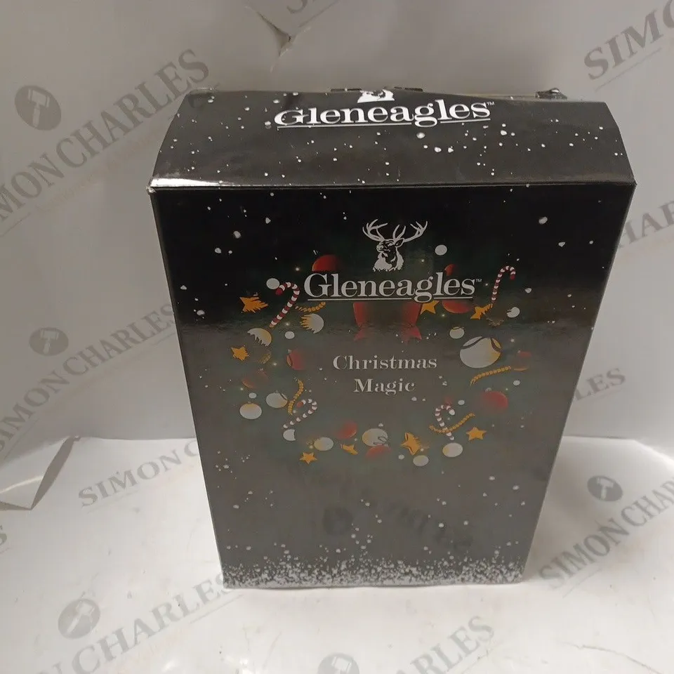 BOXED GLENEAGLES CHRISTMAS MAGIC HANGING CHRISTMAS SCENE DECOR (SANTA)