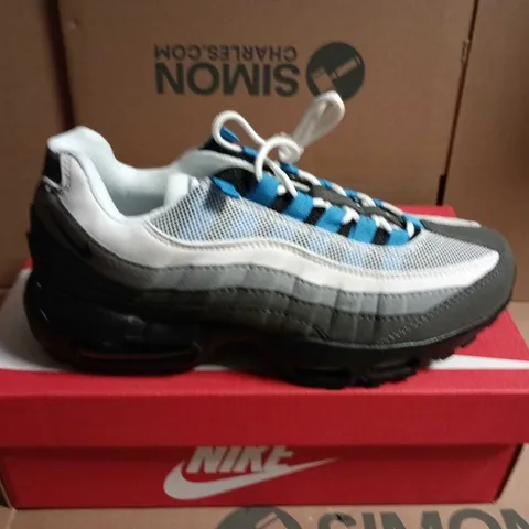 BOXED PAIR OF NIKE AIR MAX 95 TT SNEAKERS – UK 8 (MEN'S)