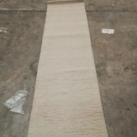 QUALITY DESIGNER AREA RUG - APPROXIMATELY 225X60CM