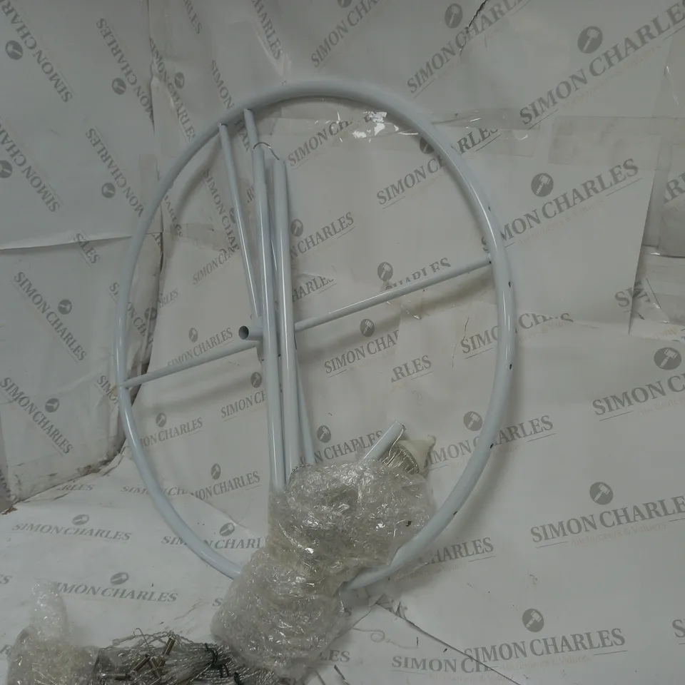 5.5FT WATERFALL LED INDOOR/OUTDOOR CHRISTMAS TREE LIGHT RRP £59.99