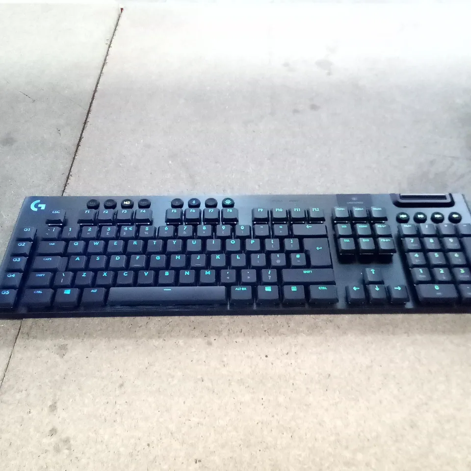 BOXED LOGITECH G915 RGB WIRELESS GAMING KEYBOARD 