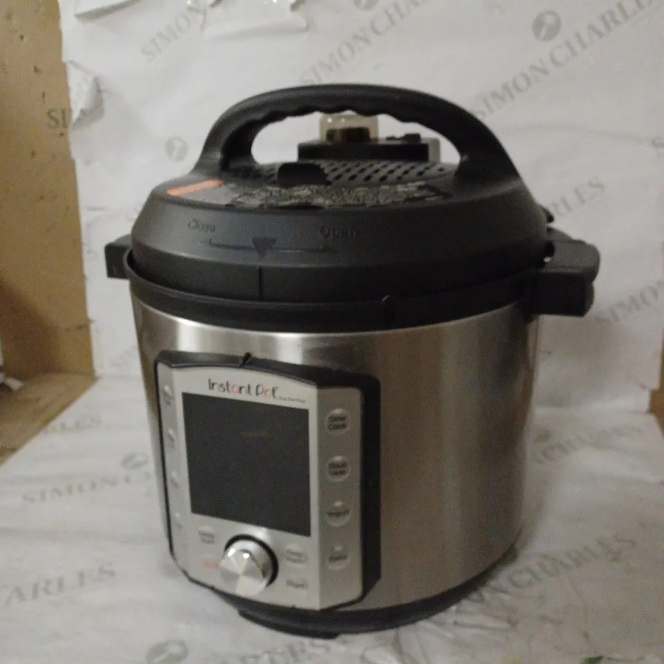 INSTANT POT DUO EVO PLUS ELECTRIC PRESSURE COOKER