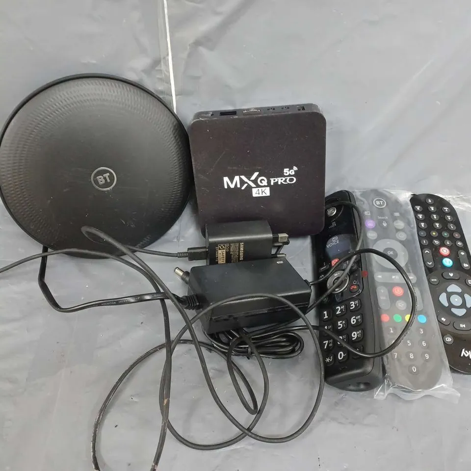 APPROXIMATELY 15 ASSORTED PRODUCTS TO INCLUDE BT WI-FI DISC, BT REMOTE, SKY REMOTE, POWER ADAPTER, EXTENSION LEAD 