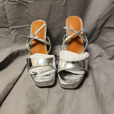 BY WOMEN'S SILVER METALLIC PLATFORM SANDALS FROM RIVER ISLAND , UK 3.5