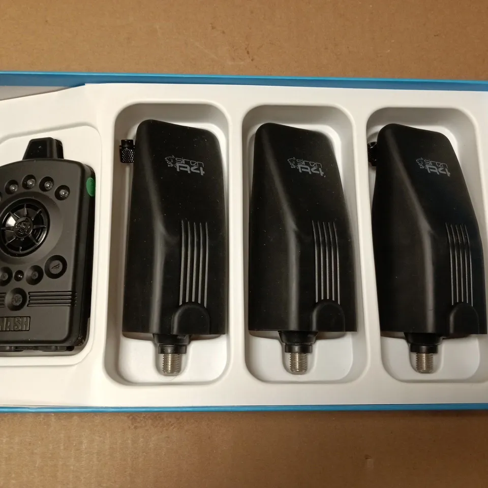 BOXED NASH R4 SIREN FISHING BITE ALARM 3 ROD & RECEIVER SET
