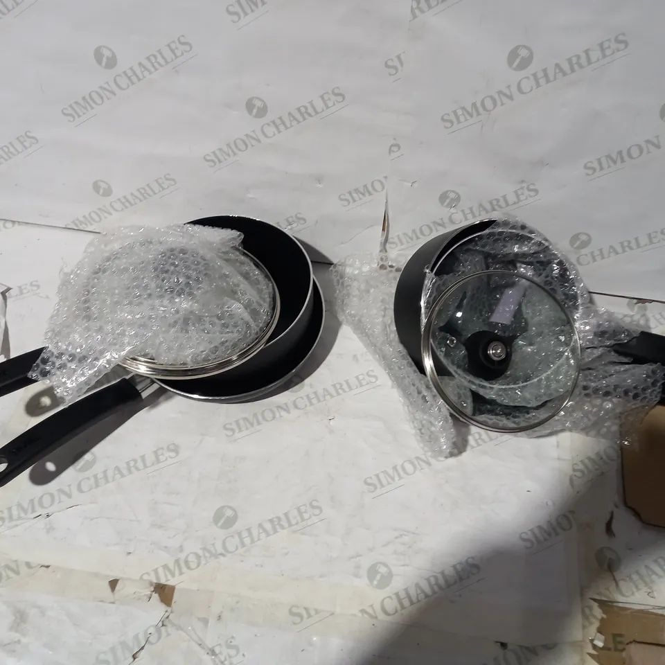 TEFAL ESSENTIAL COOKWARE SET