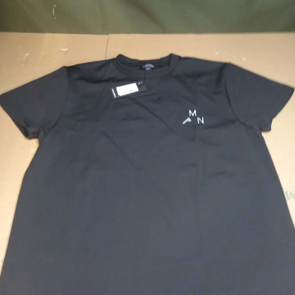MAN ACTIVE GYM REFLECTIVE BACK PRINT T-SHIRT SIZE M